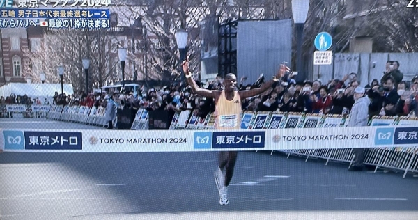 東京マラソン1位