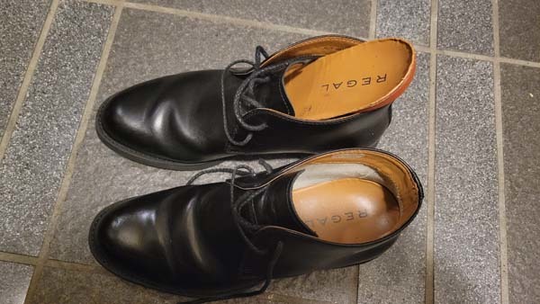 捨てる靴の中敷き再利用でリーガルの靴が復活！